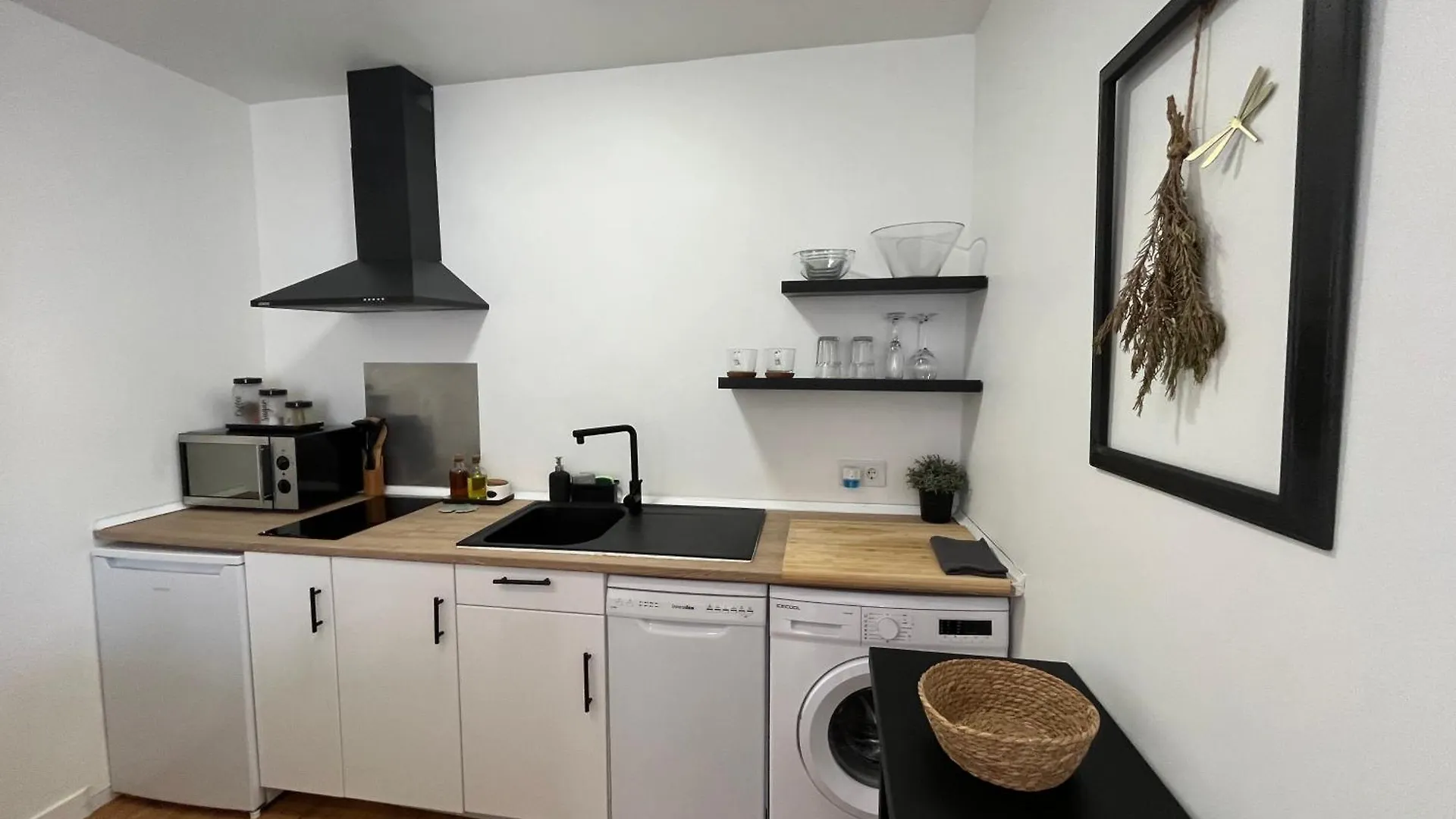 Apartment Estudio A 10 Minutos Del Puerto Banus Estepona Spain