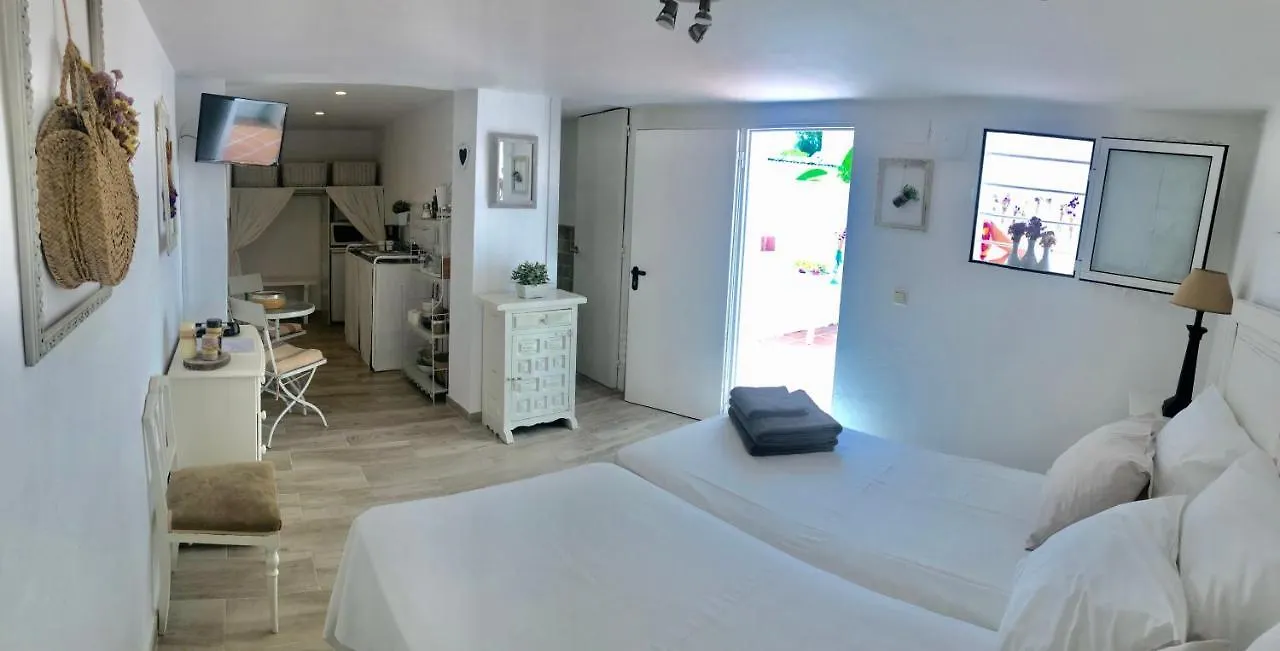 Estudio A 10 Minutos Del Puerto Banus Estepona Spain