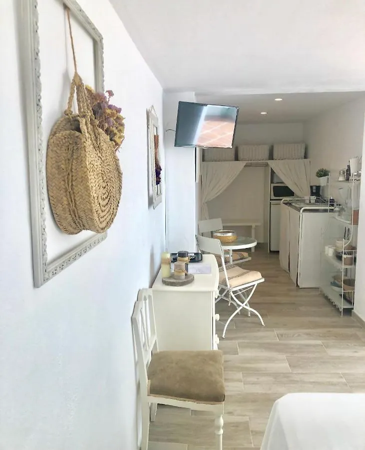 Estudio A 10 Minutos Del Puerto Banus Estepona 0*,